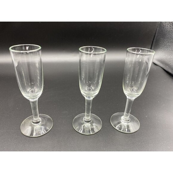 Vintage Cordial Glasses Shot Liqueur Lot 3 Clear Stemmed Wedding Crafts - Picture 2 of 11